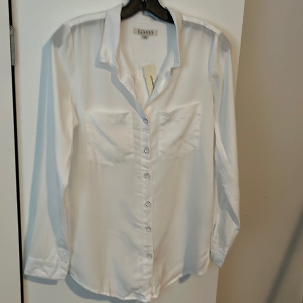 NWT Francesca’s White Button Down